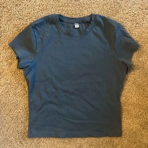 Uniqlo Snug Teal Short Sleeve Tee